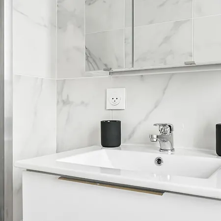 Skybnb - Beau 2 Pieces Proche Paris - Wifi Apartment Villejuif